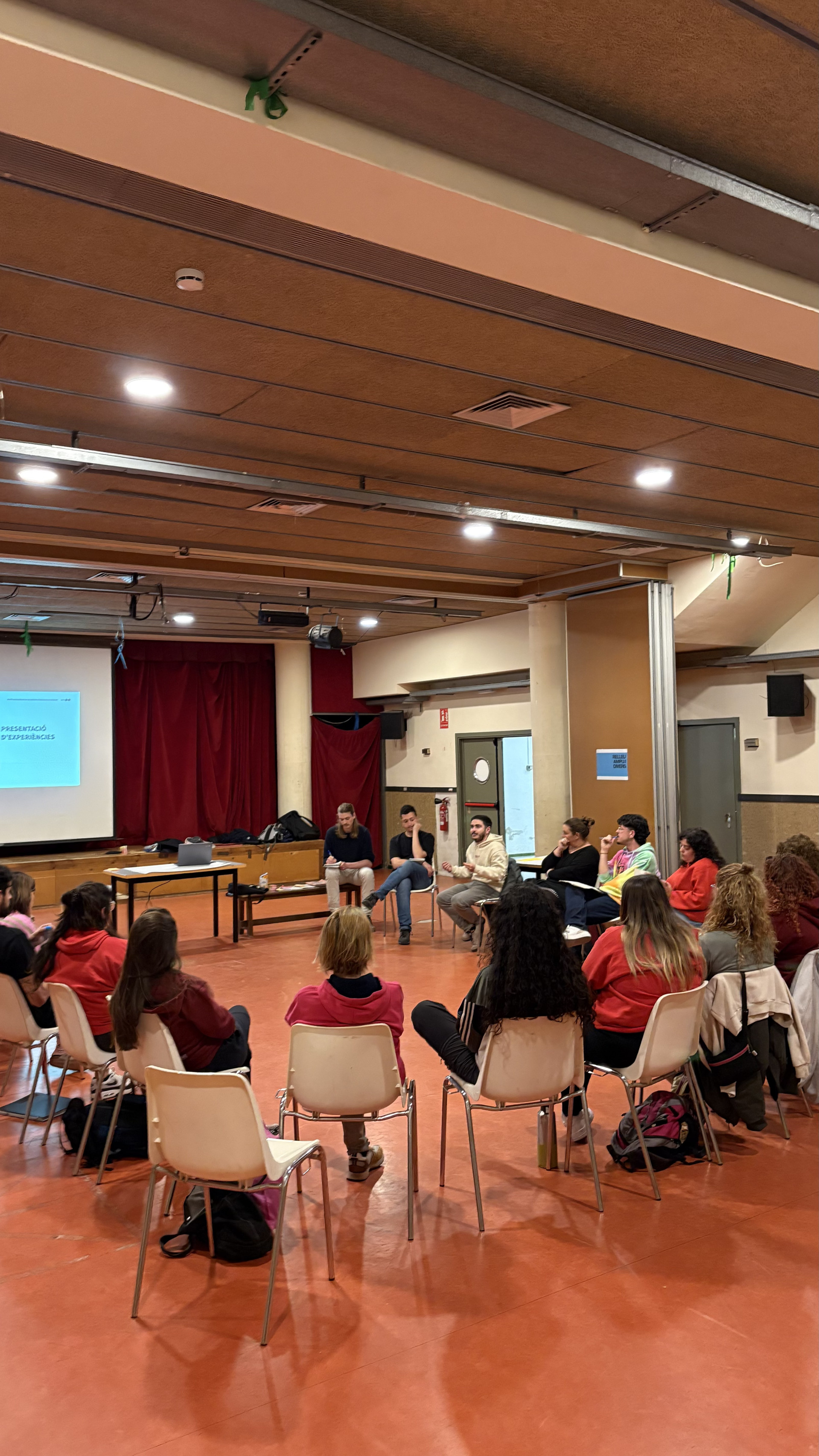 Parlem de diversitat a l'esplai i al cau!